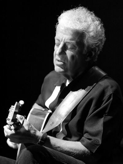 � Copyright 2009 Alan White. All Rights Reserved.