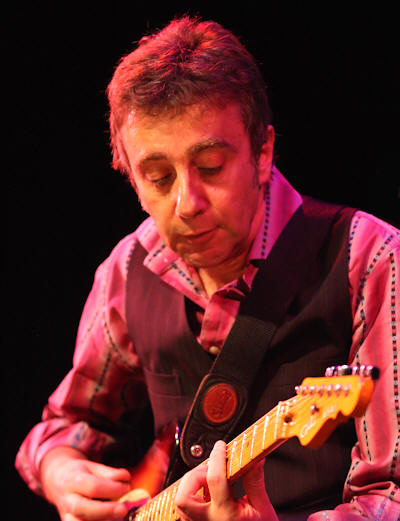 � Copyright 2009 Alan White. All Rights Reserved.