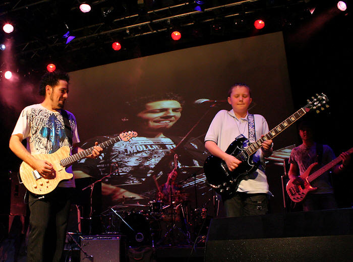 � Copyright 2009 Alan White. All Rights Reserved.