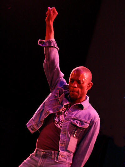 � Copyright 2009 Alan White. All Rights Reserved.