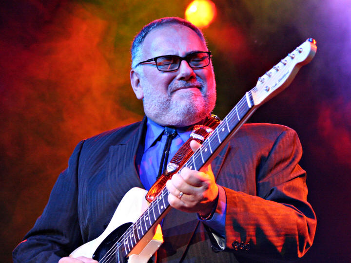 � Copyright 2008 Alan White. All Rights Reserved.
