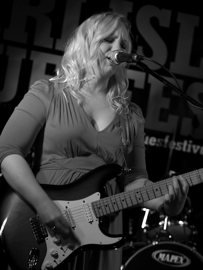 � Copyright 2010 Alan White. All Rights Reserved.