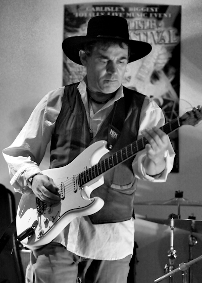 � Copyright 2011 Alan White. All Rights Reserved.