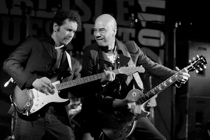 � Copyright 2011 Alan White. All Rights Reserved.