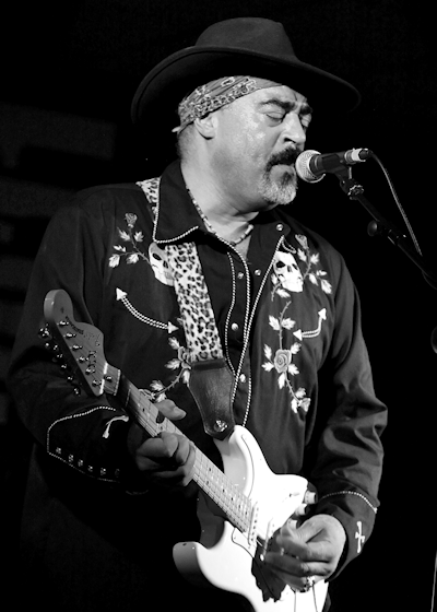 � Copyright 2011 Alan White. All Rights Reserved.
