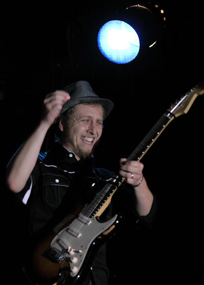 � Copyright 2011 Alan White. All Rights Reserved.