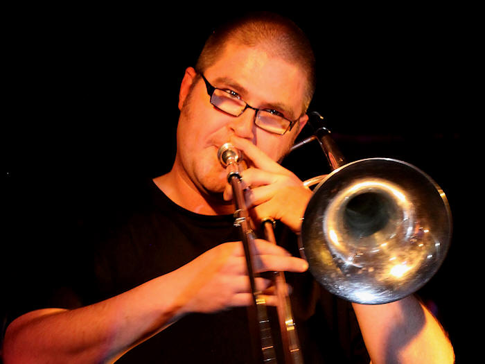 � Copyright 2011 Alan White. All Rights Reserved.