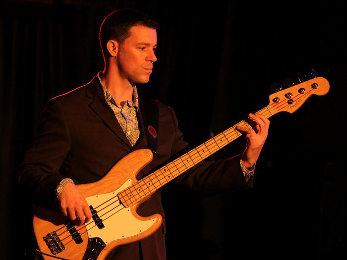 � Copyright 2011 Alan White. All Rights Reserved.