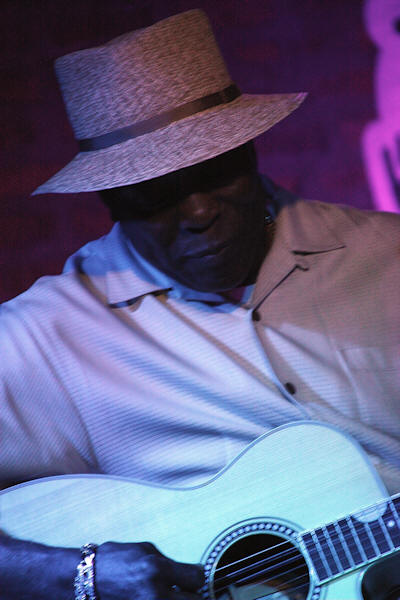 © Copyright 2010 Alan White. All Rights Reserved.