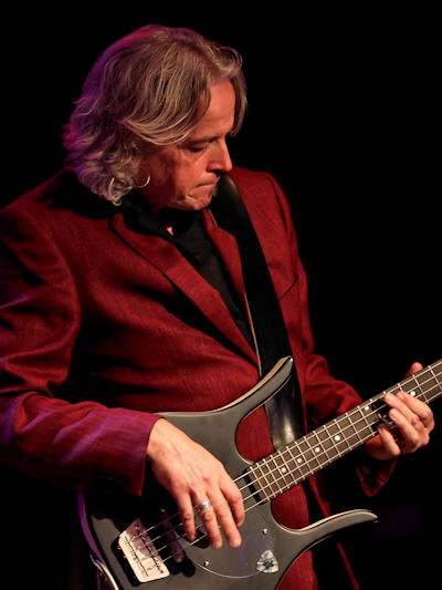 � Copyright 2011 Alan White. All Rights Reserved.