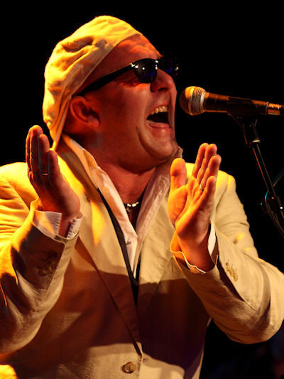 � Copyright 2011 Alan White. All Rights Reserved.