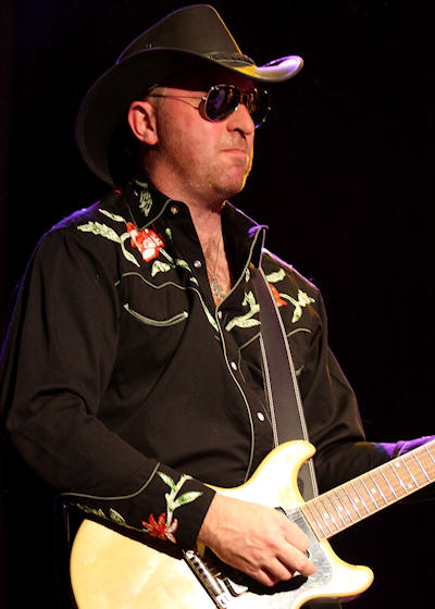 � Copyright 2011 Alan White. All Rights Reserved.