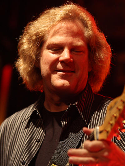 � Copyright 2009 Alan White. All Rights Reserved.
