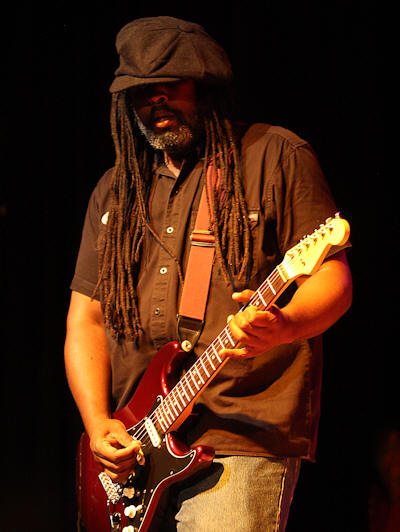 � Copyright 2009 Alan White. All Rights Reserved.