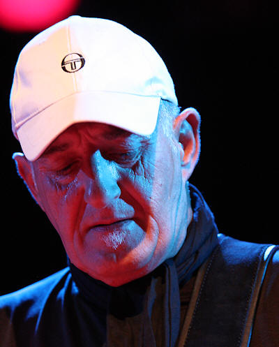 � Copyright 2009 Alan White. All Rights Reserved.