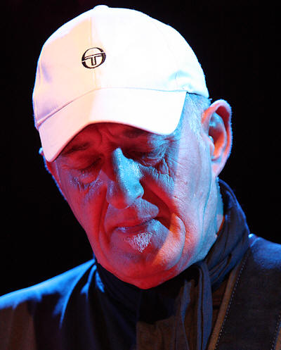 � Copyright 2009 Alan White. All Rights Reserved.