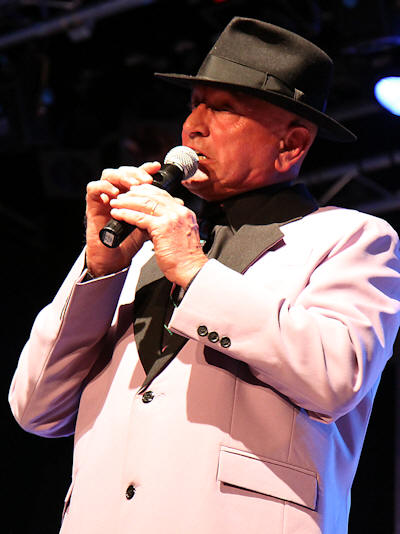 � Copyright 2009 Alan White. All Rights Reserved.