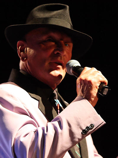 � Copyright 2009 Alan White. All Rights Reserved.