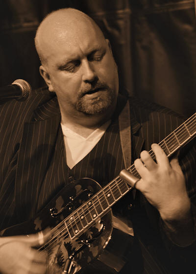 � Copyright 2010 Alan White. All Rights Reserved.
