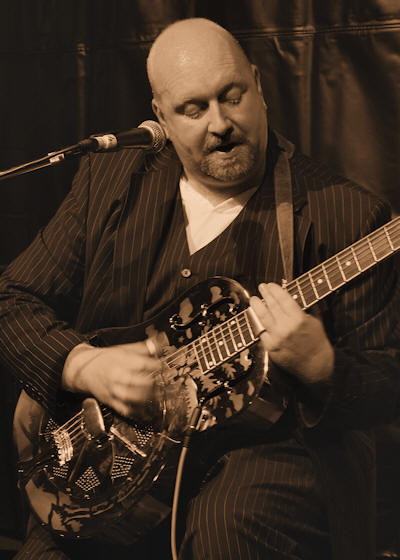 � Copyright 2010 Alan White. All Rights Reserved.