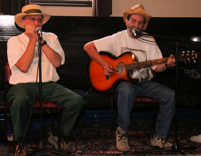 � Copyright 2007 Alan White. All Rights Reserved.