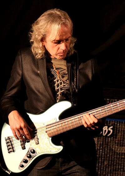 � Copyright 2010 Alan White. All Rights Reserved.