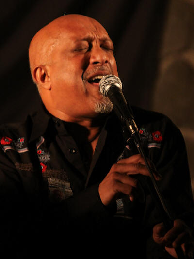 � Copyright 2010 Alan White. All Rights Reserved.