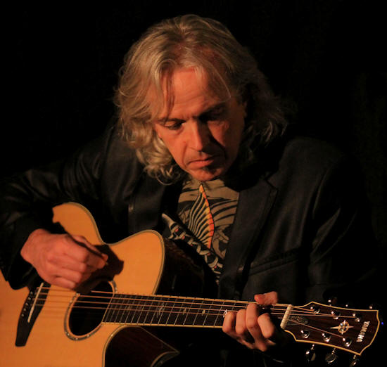 � Copyright 2010 Alan White. All Rights Reserved.
