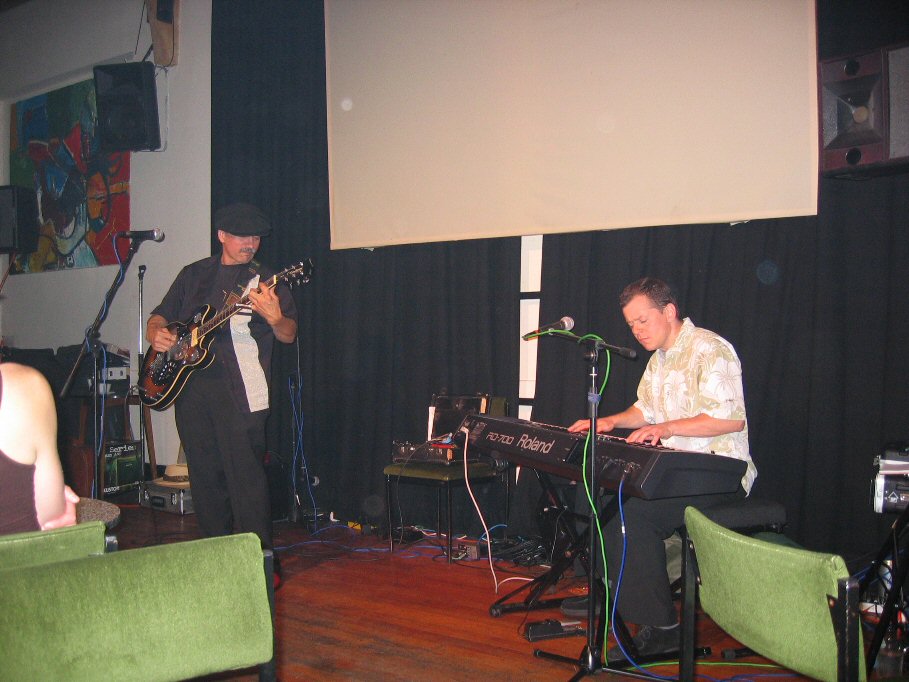 � Copyright 2005 Alan White