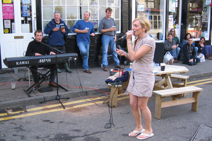 � Copyright 2007 Alan White. All Rights Reserved.