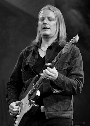 � Copyright 2012 Alan White. All Rights Reserved.