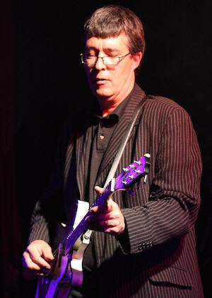 � Copyright 2010 Alan White. All Rights Reserved.