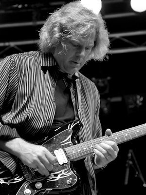 � Copyright 2009 Alan White. All Rights Reserved.