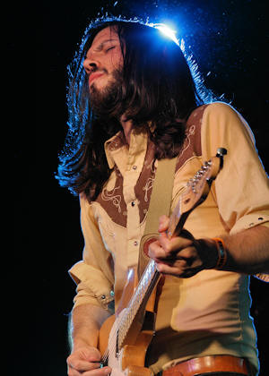 � Copyright 2010 Alan White. All Rights Reserved.