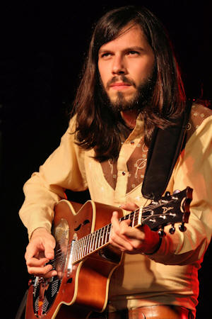 � Copyright 2010 Alan White. All Rights Reserved.