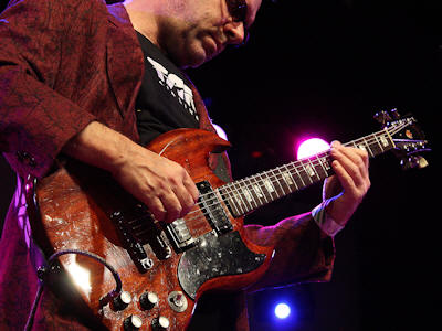 � Copyright 2008 Alan White. All Rights Reserved.