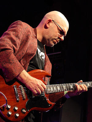 � Copyright 2008 Alan White. All Rights Reserved.