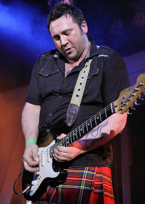 � Copyright 2011 Alan White. All Rights Reserved.