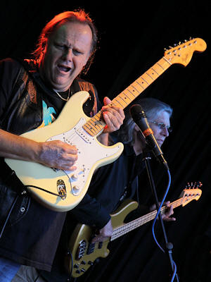 � Copyright 2011 Alan White. All Rights Reserved.