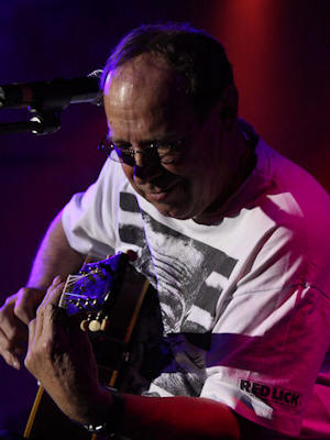 � Copyright 2010 Alan White. All Rights Reserved.