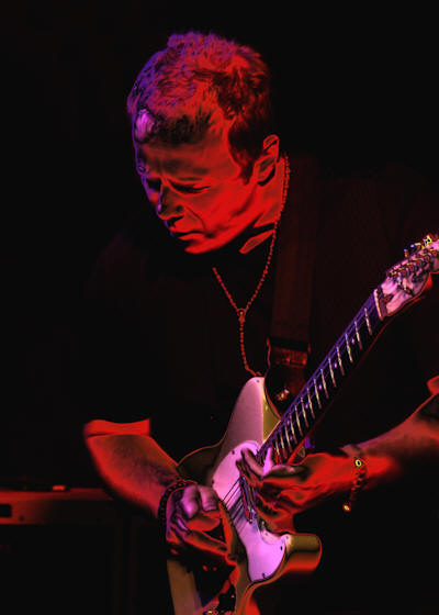 � Copyright 2010 Alan White. All Rights Reserved.