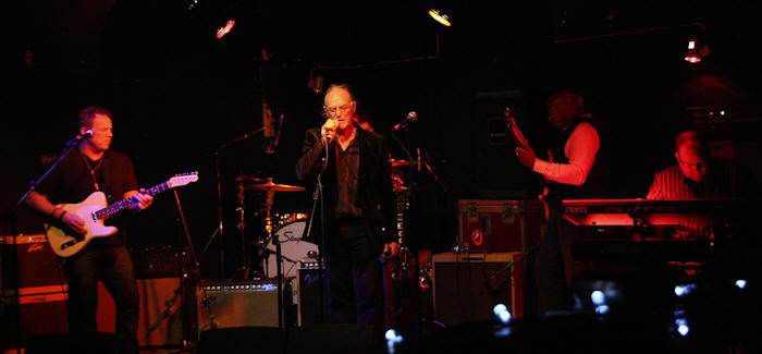 � Copyright 2010 Alan White. All Rights Reserved.