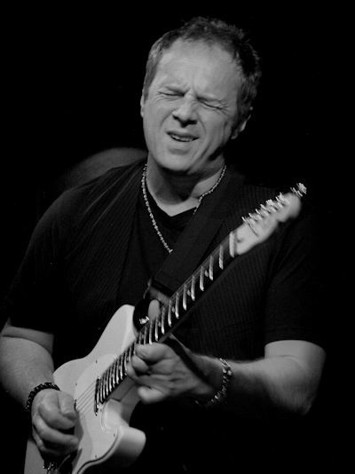 � Copyright 2010 Alan White. All Rights Reserved.