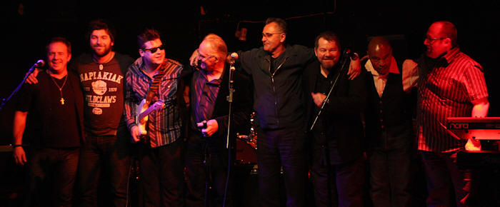 � Copyright 2010 Alan White. All Rights Reserved.