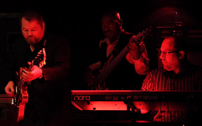 � Copyright 2010 Alan White. All Rights Reserved.