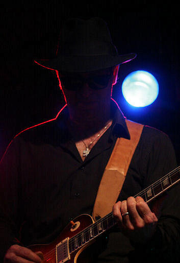 © Copyright 2008 Alan White. All Rights Reserved.