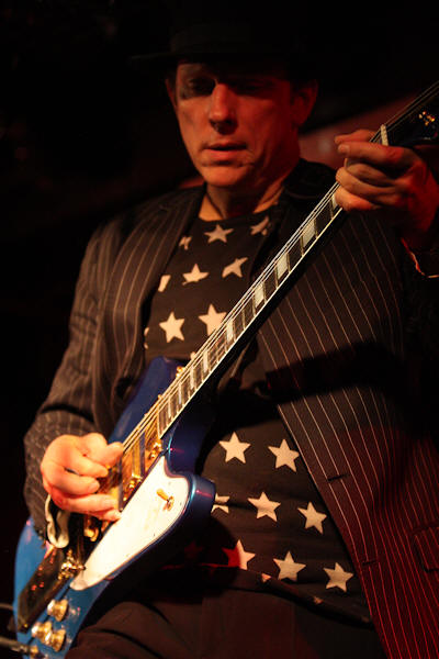 � Copyright 2009 Alan White. All Rights Reserved.