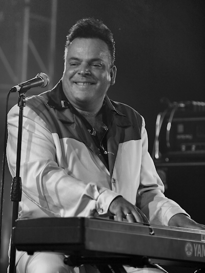 � Copyright 2011 Alan White. All Rights Reserved.