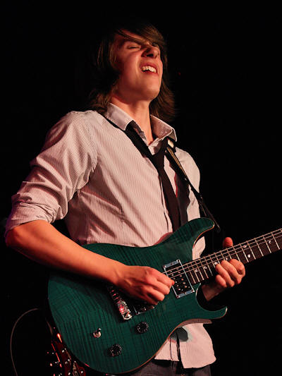� Copyright 2010 Alan White. All Rights Reserved.
