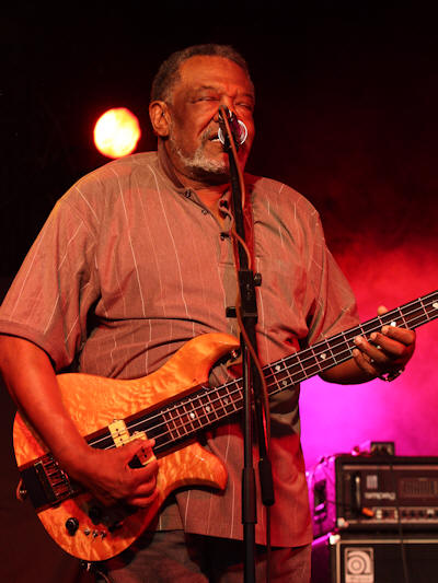 � Copyright 2010 Alan White. All Rights Reserved.